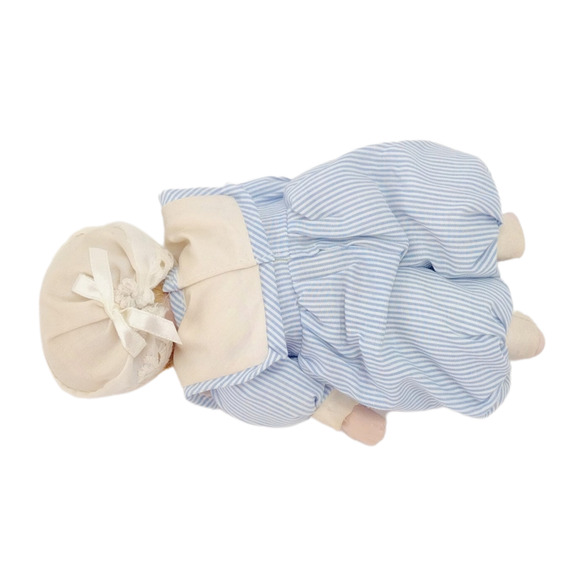 Classic Creations Exclusive Hand Crafted Porcelain Doll Rudy - Picture 6 of 8